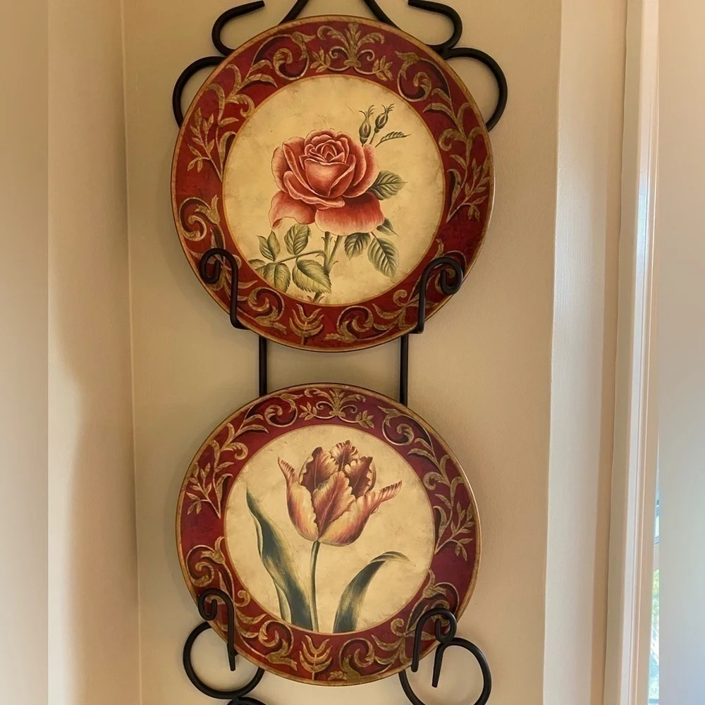 2 VINTAGE CERAMIC POTTERY PLATES~REDS FLOWER~RED & GOLD ORNATE TRIM~NICE~CHCBT
